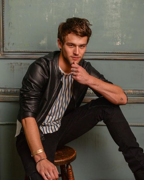 ⤑ᵖᶤᶰᵏĿЄ♏ØИÂÐЄ ┊ # il strange in brate bucurandu-se de moment si il(click - SO1xE02 Popped pills n u smoke