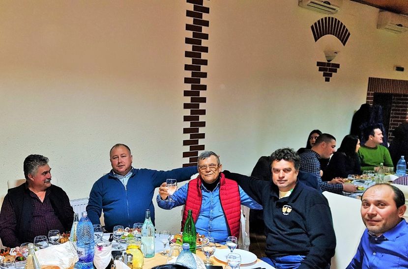  - 2--PORUMBARI PASARARI PRIETENI