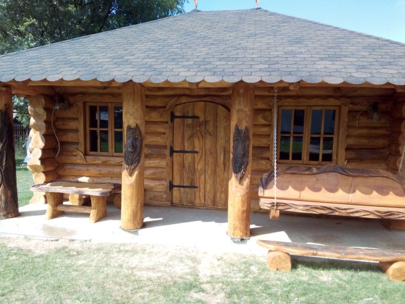  - casa lemn rotund