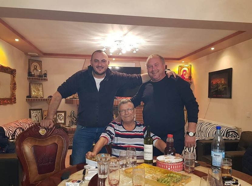  - 2--PORUMBARI PASARARI PRIETENI