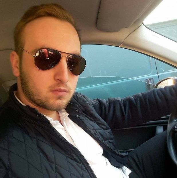 — *tlf şi-i lasă 15 mesaje pe fb tot ei, începe să plângă când realizeaza că a rupt poza şi - 02 x we talked and it was epic