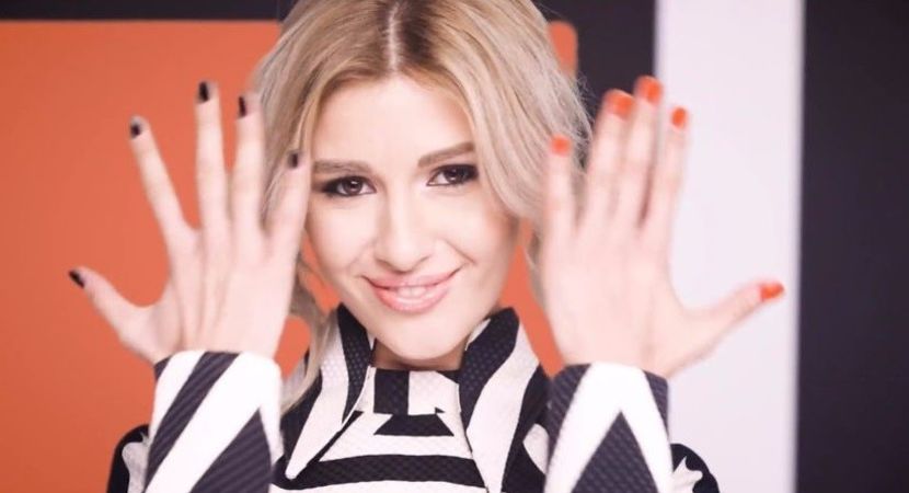  - a Alina - capturi o