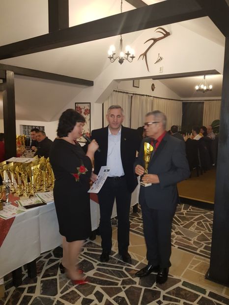  - u EXPO PASARI PORUMBEI SI ANIMALUTE DE CASA Plesuva Comarnic Ian 2019