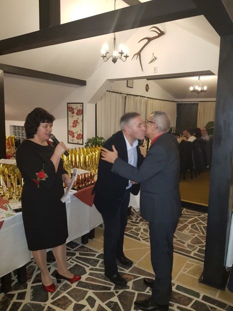  - 2--PORUMBARI PASARARI PRIETENI