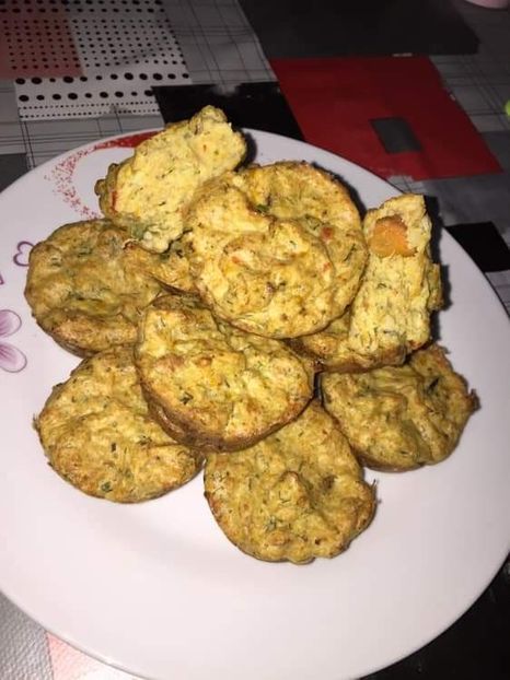  - Briose cu pui si legume