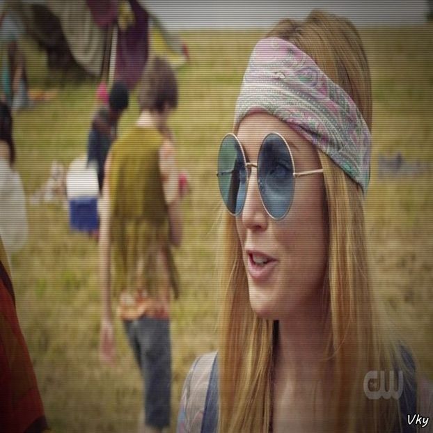 ▬ Il loveste cu mana peste piept si incepe sa rada. ❝Minunat, dar tu?❞=))))) - SO1xE04 Cause u are my heaven