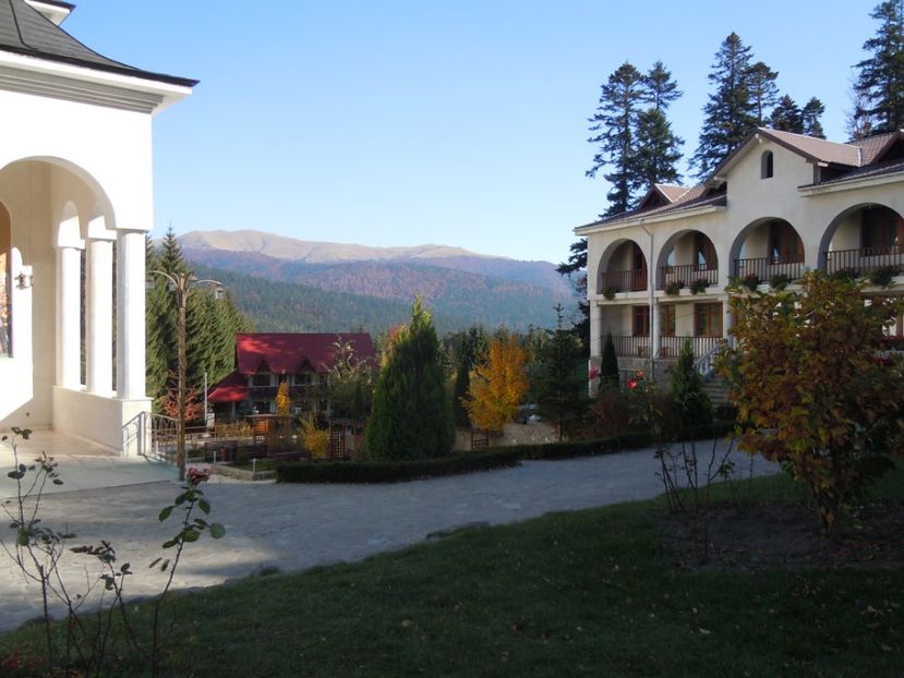 MANASTIREA CARAIMAN BUSTENI 14 OCT 2018 (9) - SINAIA 2018