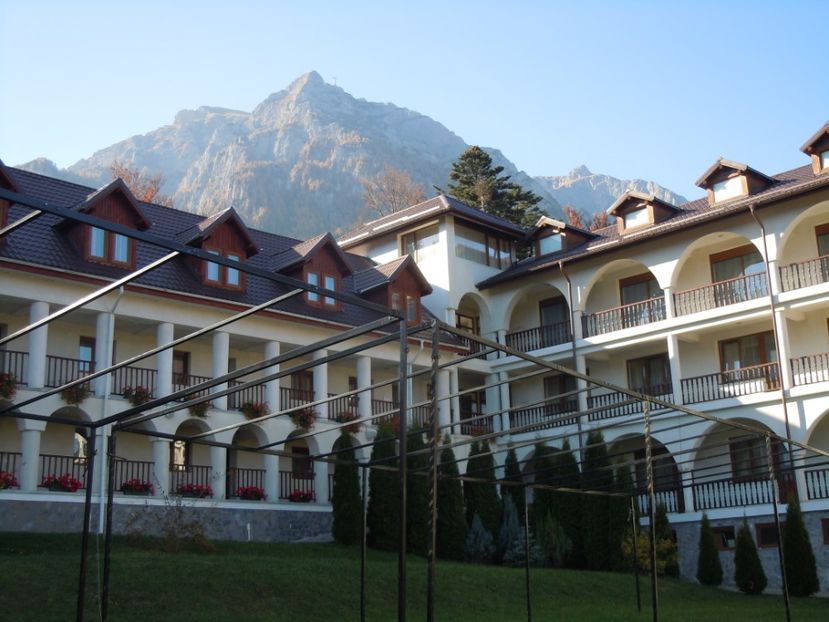 MANASTIREA CARAIMAN BUSTENI 14 OCT 2018 (12) - SINAIA 2018