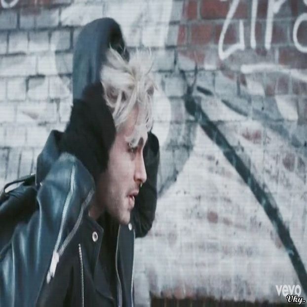 ▬ ❝Buna intrebare, habar nu am. Am venit si m-am instalata, mai mult de atat nu stiu.❞=))))) - SO1xE04 Cause u are my heaven