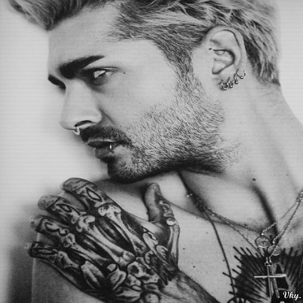 ▬ ❝Posibil, acum depinde.❞ Se uita la ea si surade.=))) - SO1xE04 Cause u are my heaven