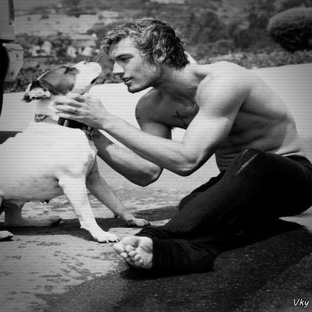 ▬ ❝Chiar vreau sa stiu.❞ Continua sa o sarute. =)))))) - SO1xE05 Dressing up the truth