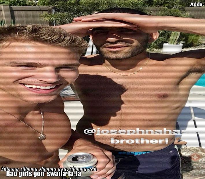 》Ne uităm pe netflix, nu pe red-tube..........=)))))))))))))*îl bufnește râsul* - SO1xE05 Dressing up the truth