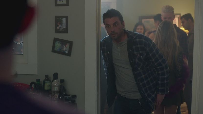 ▬ ❝In trecut da, acum nu.❞=)))))) - SO1xE05 Dressing up the truth