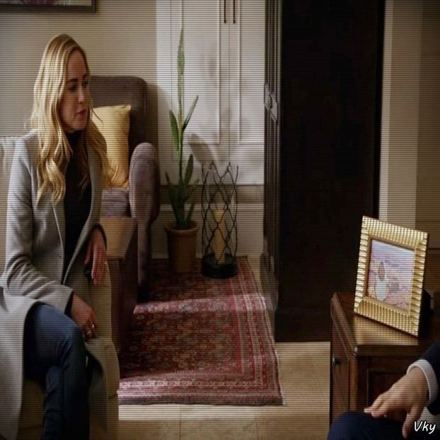 ▬ ❝Daca ii plac jucariile, nu cred ca ar fi o idee buna sa ma opun.❞=))))) - SO1xE05 Dressing up the truth