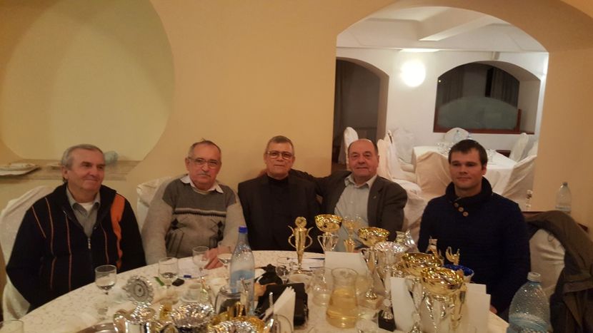 2016-12-10 23.18.59 - 2--PORUMBARI PASARARI PRIETENI