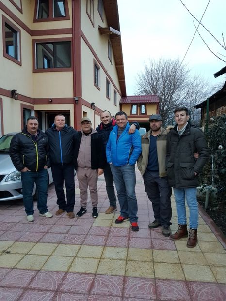  - 2--PORUMBARI PASARARI PRIETENI