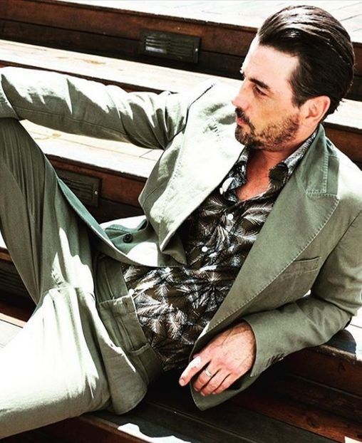 ▬ ❝Dar nici bine nu o sa imi fie.❞ Se uita la ea si surade.=))))) - SO1xE05 Dressing up the truth