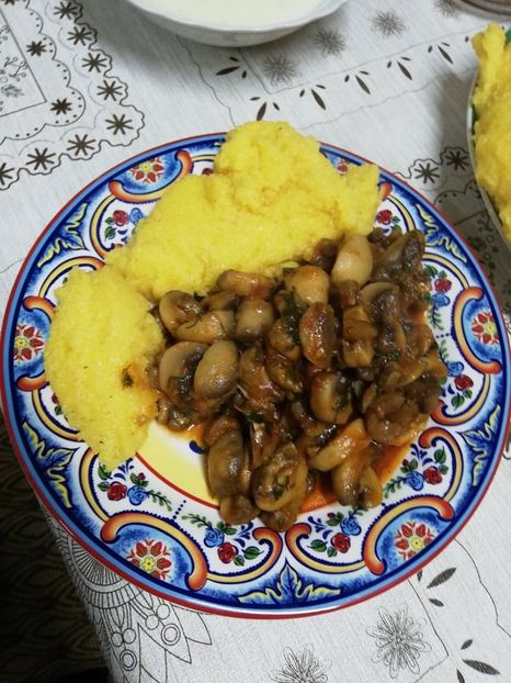  - 0- aaa - Prea ca la țară!