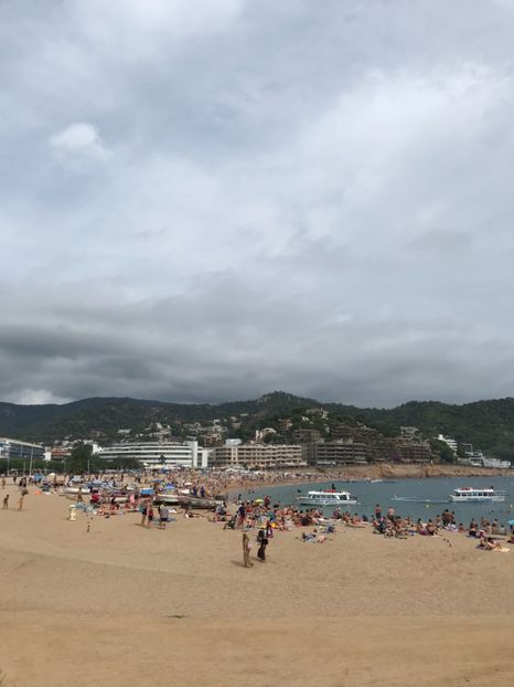 35760037-BE9D-43CC-BCEA-164DA7A9B87A - Spania 2018