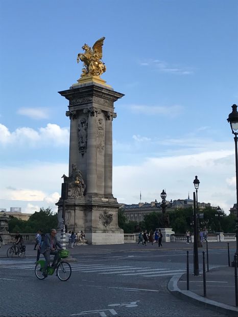 3B31BE36-FD8E-4C73-95A3-8FE5B64C7808 - Paris 2018