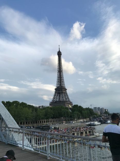 8E75B813-38A3-4867-8380-CD5858CE9D60 - Paris 2018