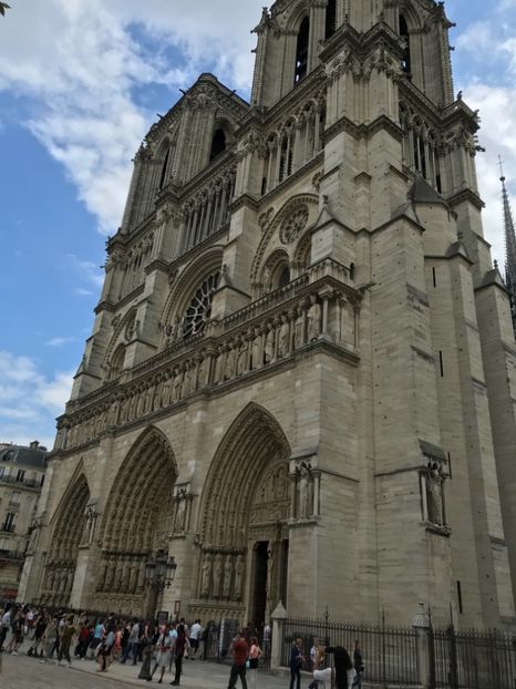 27738D1E-181D-45C3-BE84-076AA3FF605F - Paris 2018