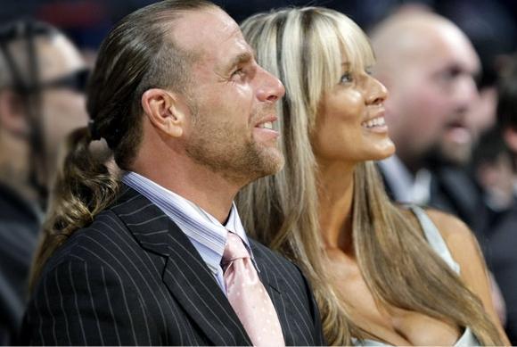  - hbk