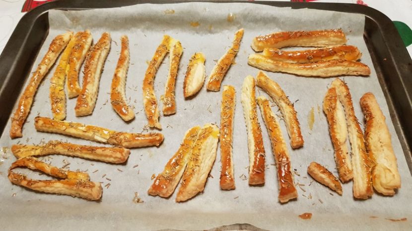  - Hájas tészta sós stangli - prajitura Haios saratele 2019 február