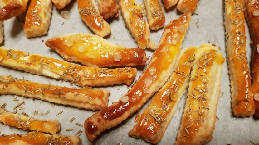  - Hájas tészta sós stangli - prajitura Haios saratele 2019 február