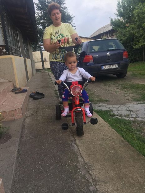 received_1799885030100497 - altele
