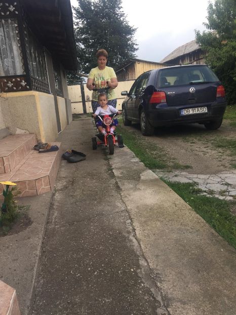 received_1799885253433808 - altele