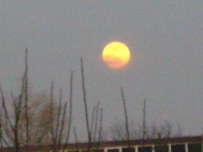 Luna plina in Fecioara - Luna - Soarele si norii - 1
