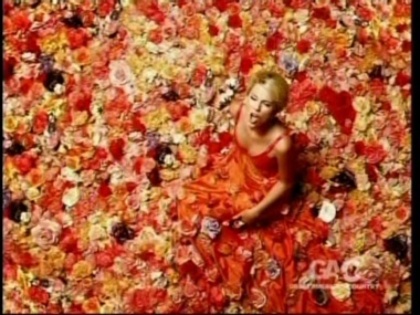 Our-Song-taylor-swift-5365127-380-285 - Videoclipuri