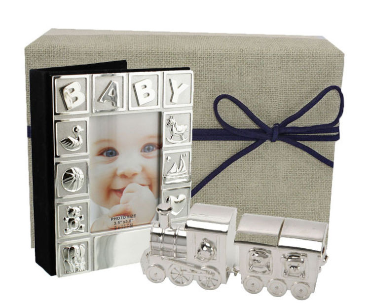 album-tren-set-mot-dintisor-argintat-juliana - Cadouri de botez pentru bebelusi