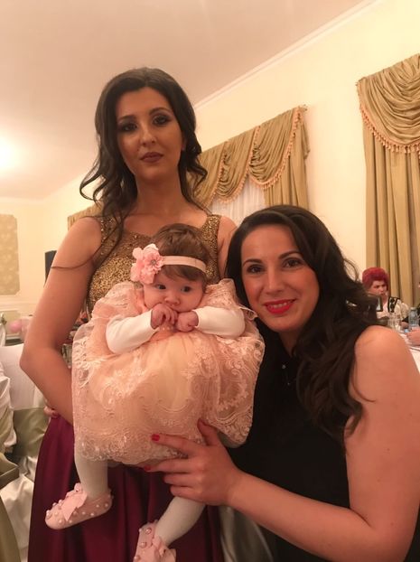 535C4D63-987C-4FEE-8807-4D923B7368D0 - Cristina