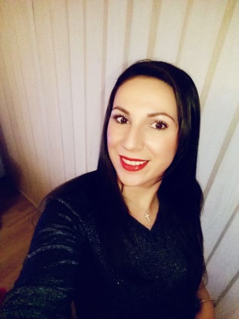 566F7F3C-9E84-401B-92A3-F1A5A23D151D - Cristina