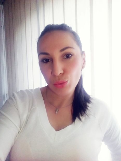 F0AE9F97-62E3-40CC-BB99-D1B271F93377 - Cristina