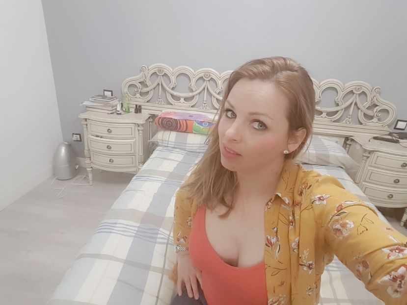 E3EB909F-523D-42D9-9F95-A9D1A4074E33 - Flori