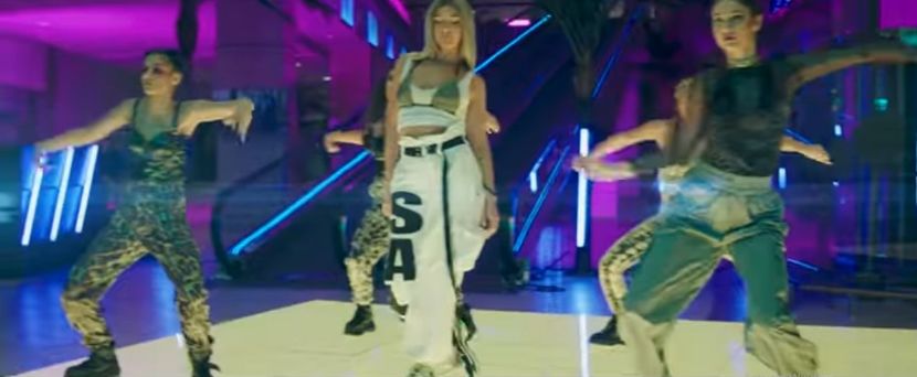 bandicam 2019-03-05 19-53-39-506 - A - Love Lover