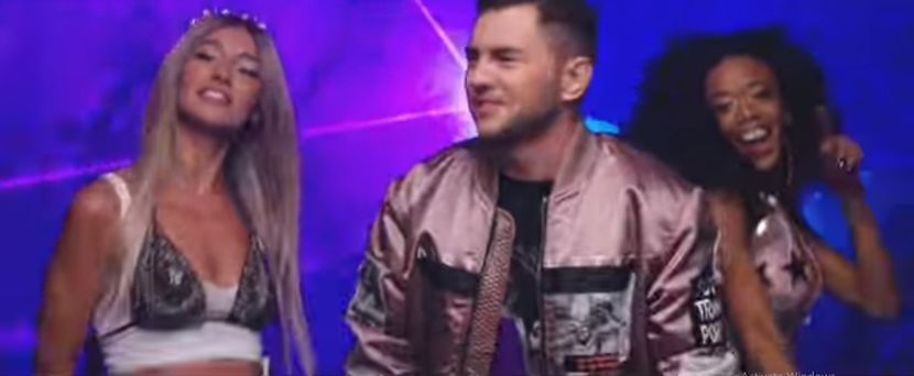 bandicam 2019-03-05 19-53-44-849 - A - Love Lover