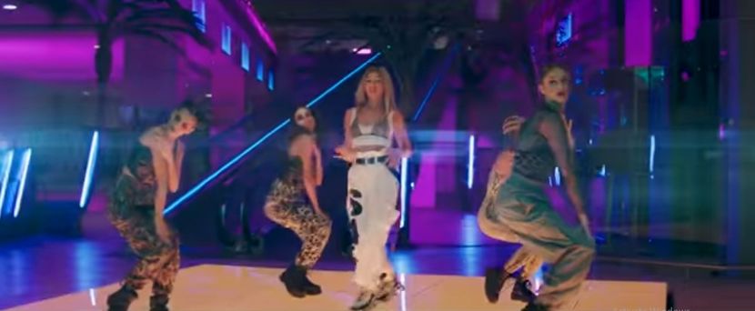 bandicam 2019-03-05 19-53-45-766 - A - Love Lover