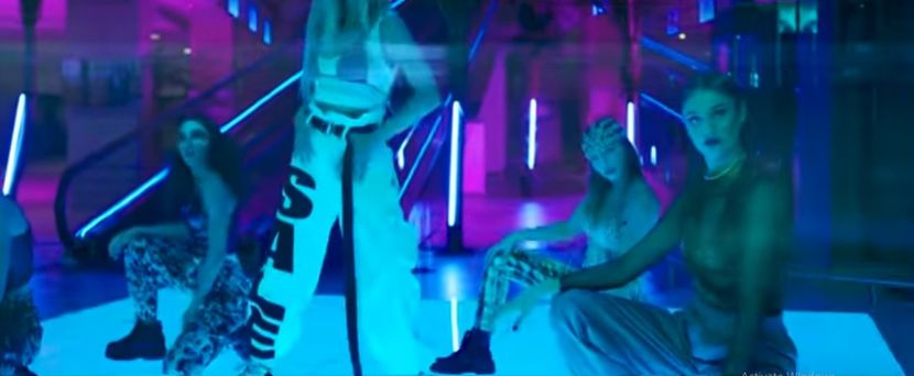 bandicam 2019-03-05 19-54-16-450 - A - Love Lover