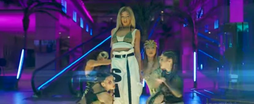 bandicam 2019-03-05 19-54-35-567 - A - Love Lover