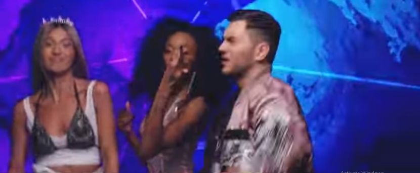 bandicam 2019-03-05 19-54-39-312 - A - Love Lover