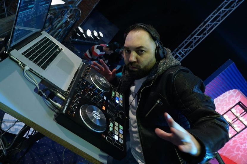 Cronica Carcotasilor - Cronica Carcotasilor Part 2