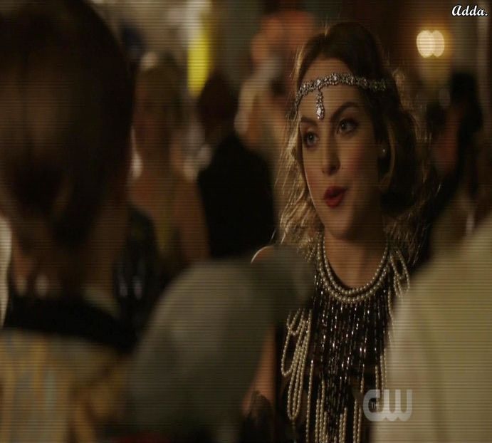 》O să fie bine... Doar stai aici=))))))))). Mă duc să cânt acum până nu o să mă și îmbăt. + - SO1xE06 To the moon and back