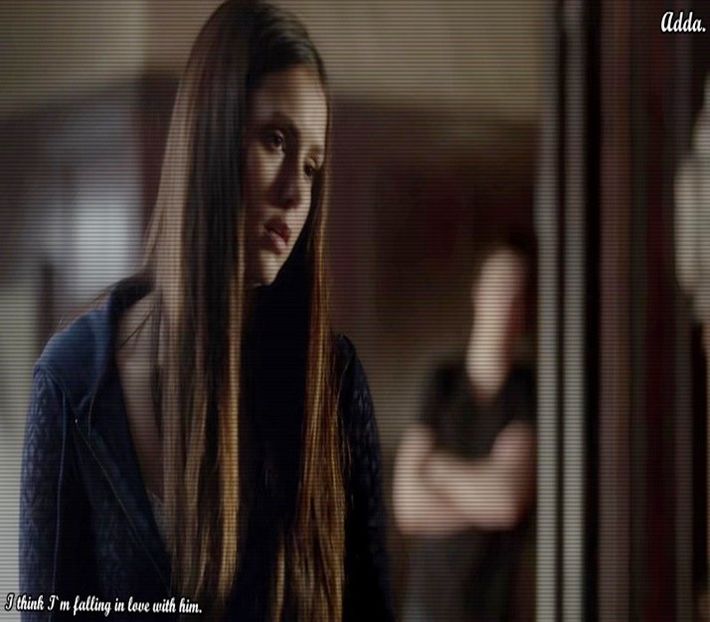 》*apare de drq știe unde, într-o rochie albă ca în TVD 3x20 cu tematica anilor 20, se + - SO1xE06 To the moon and back