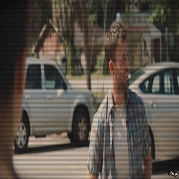 ▬ ❝Ookkkk,  mie imi convine.❞ Ii raspunde la sarut si o strange in brate. =))))) - SO1xE06 To the moon and back