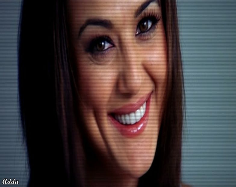 》*îl aude pe Tom și urcă pe scenă* Premiul studenților merge la... Alex Pettyfer și Melissa - SO1xE07 I said I catch u if u fall