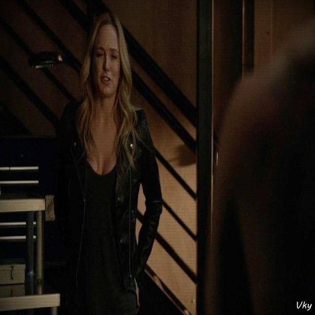 ▬ ❝Ala nu vede pe nimeni acum decat pe Cate, poate are parte si de actiune dupa bal.❞=)))) - SO1xE07 I said I catch u if u fall